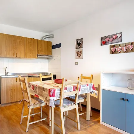 Sweet - Pila Apartment
